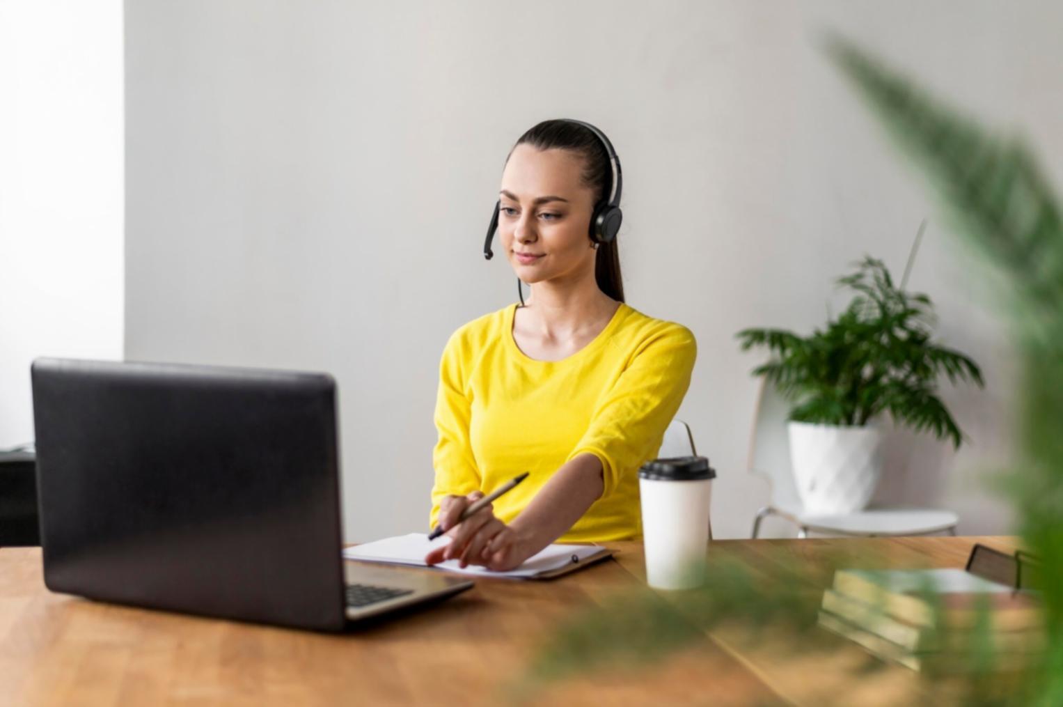 Entspannte Arbeitsatmosphäre bei der Finanzplanung